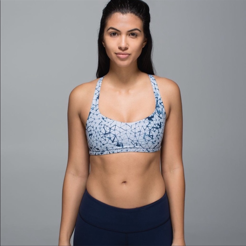 Lululemon free to be wild bra star crushed size 2